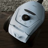 AEG VX82-1-4MB Ecoline Stofzuiger met Zak 11