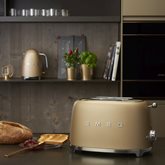 SMEG TSF01CHMEU 50's Style Broodrooster - Champagne 11