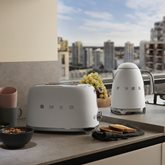 SMEG KLF03WHMEU Jaren 50 waterkoker 9