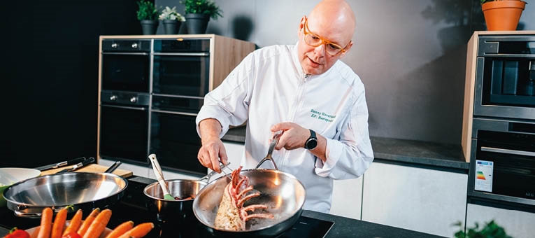 Live cooking