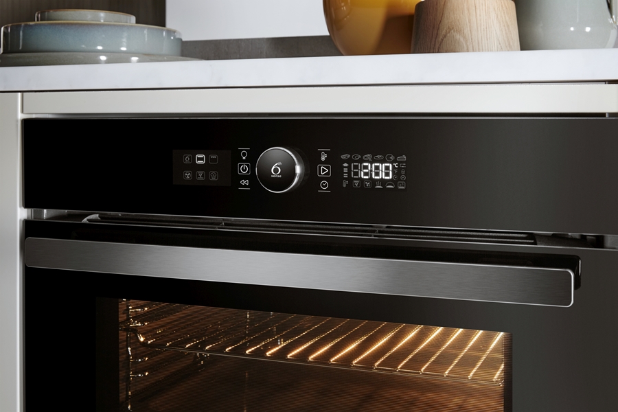 Whirlpool AKZ9 6240 NB inbouw solo oven 9