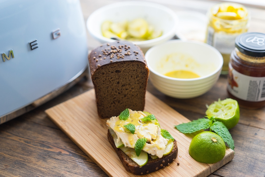 SMEG TSF01PBEU Broodrooster 50's Style - Pastelblauw 37