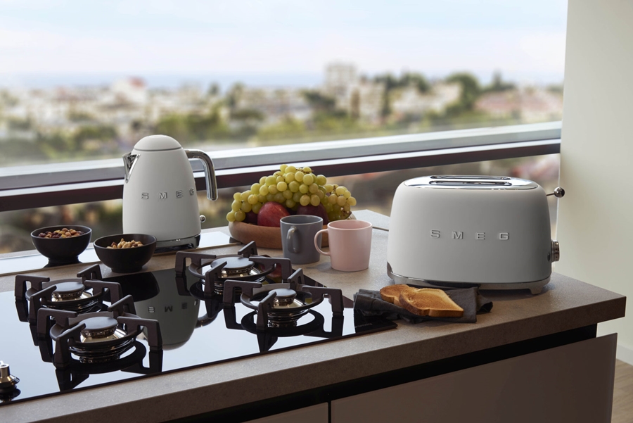SMEG KLF03WHMEU Jaren 50 waterkoker 13