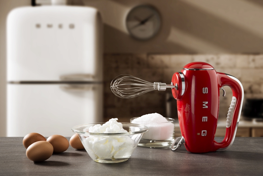 SMEG HMF01RDEU 50's Style Handmixer - Rood  10