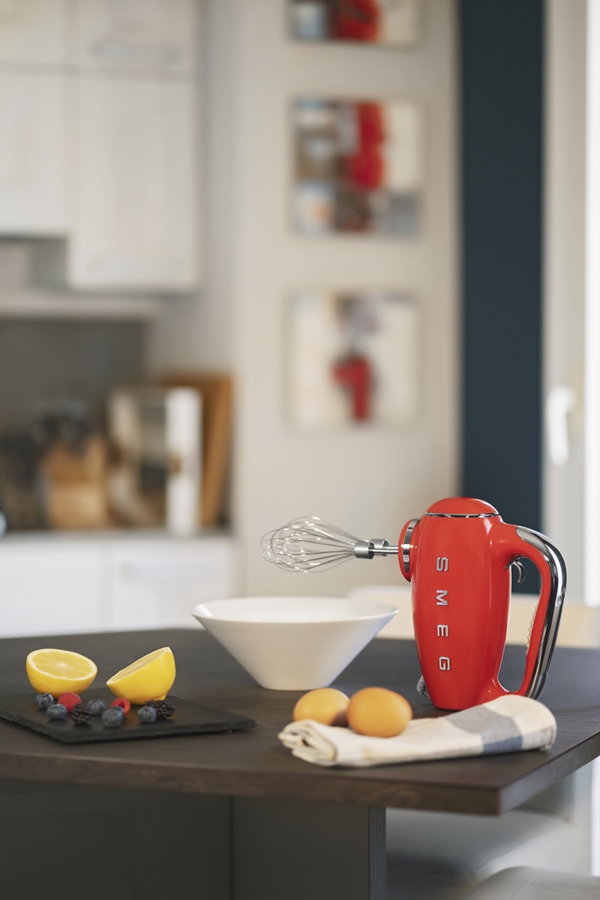 SMEG HMF01RDEU 50's Style Handmixer - Rood  13