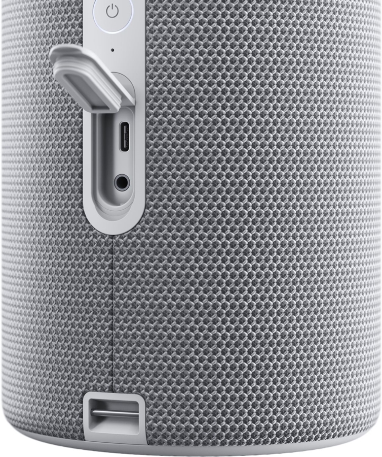 Loewe We. HEAR 1 bluetooth speaker 3