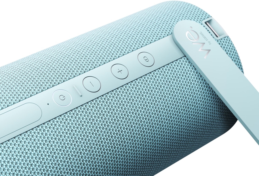 Loewe We. HEAR 1 aqua blue bluetooth speaker 2