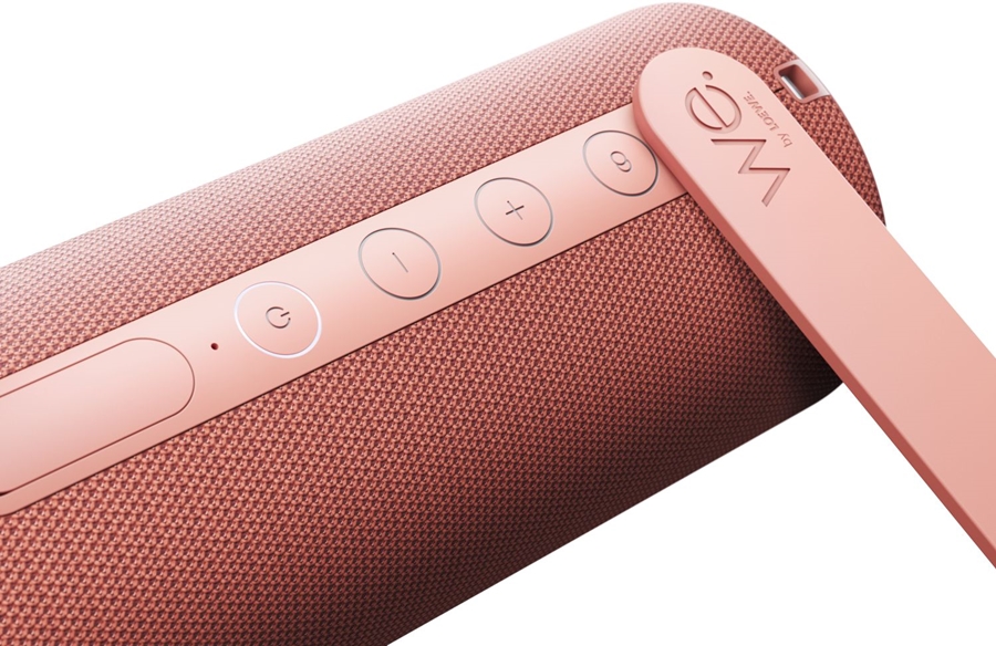 Loewe We. HEAR 2 Coral Red bluetooth speaker 2