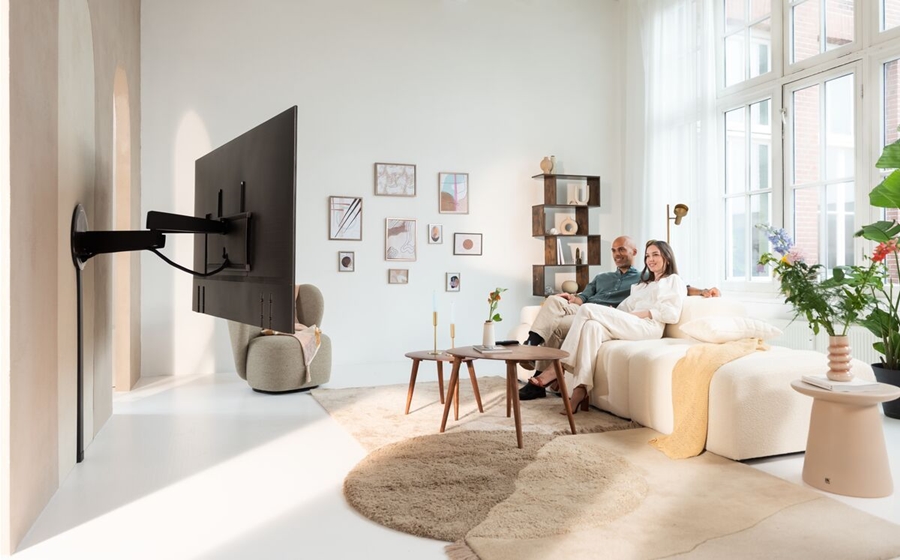 Vogel's Signature Full Motion+ TVM 7655 DesignMount draaibare muurbeugel 17