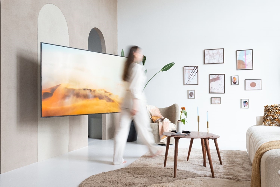 Vogel's Signature Full Motion+ TVM 7655 DesignMount draaibare muurbeugel 11