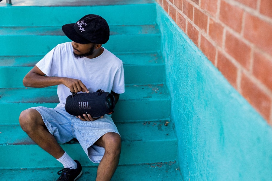 JBL Xtreme 4 bluetooth speaker 13