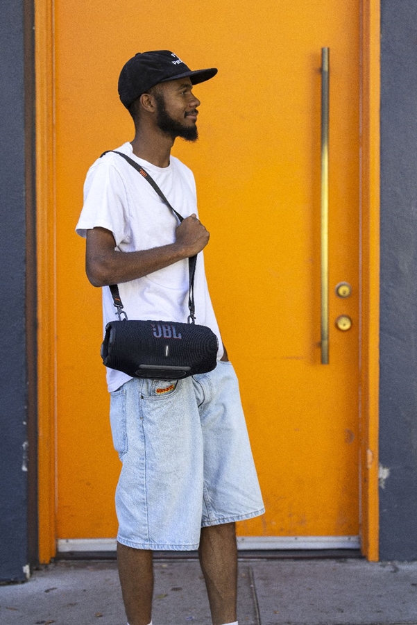 JBL Xtreme 4 bluetooth speaker 14