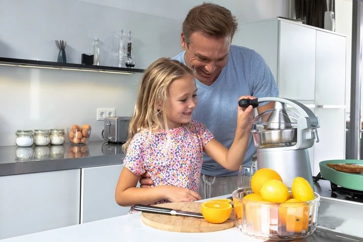 Solis 8454 Citrus Pers Station - Elektrische Citruspers - Zilver  5