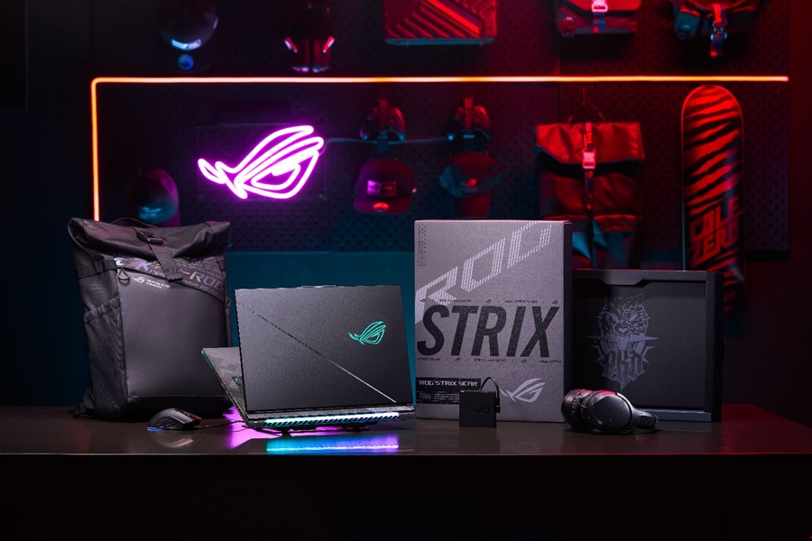 ASUS ROG Strix SCAR 18 G834JZR-R6041W 25