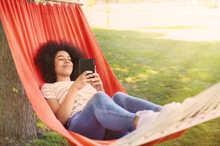 PocketBook Verse Pro Color eReader - Stormy Sea 10