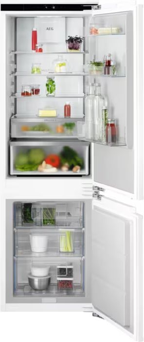 AEG TC7CS181AF 7000 NoFrost CoolAssist Inbouw Koel-vriescombinatie 1