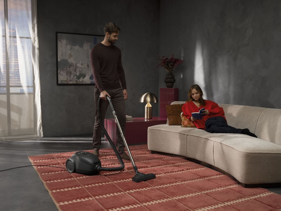 AEG VX83-A2EPP Stofzuiger met Zak - Ebony Black  4