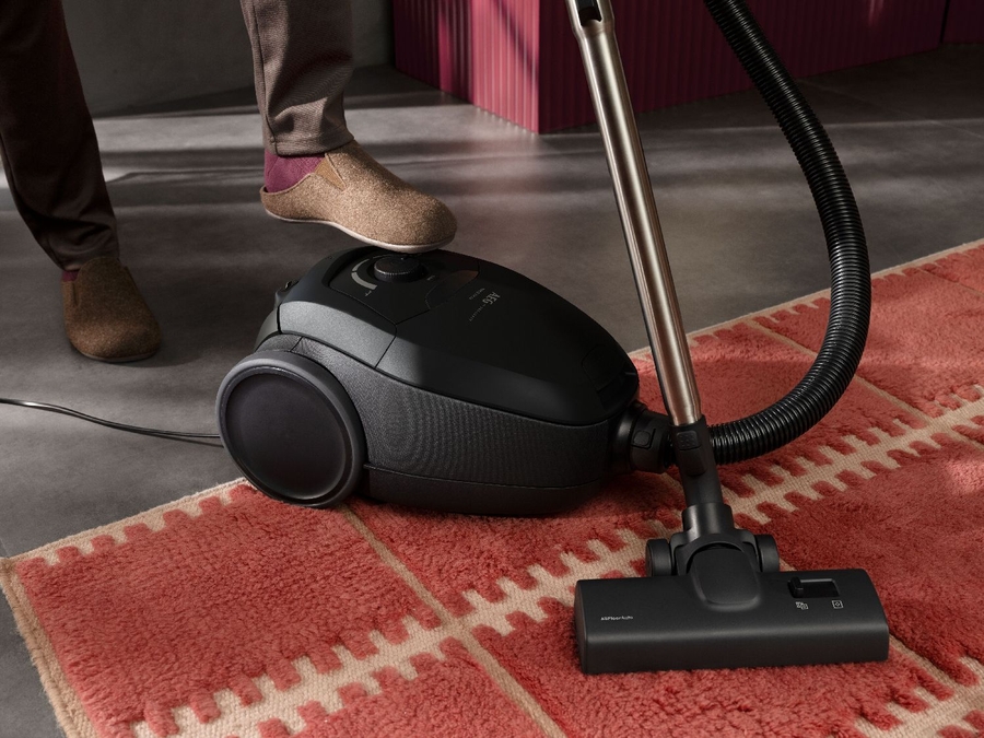 AEG VX83-A2EPP Stofzuiger met Zak - Ebony Black  9