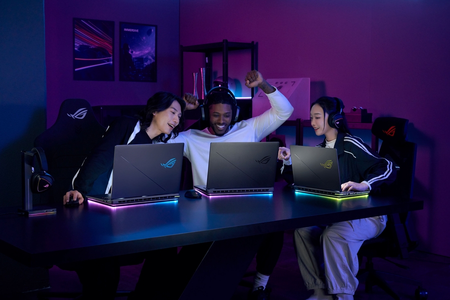 ASUS ROG Strix G18 G815LR-S9109W Gaming Laptop 12