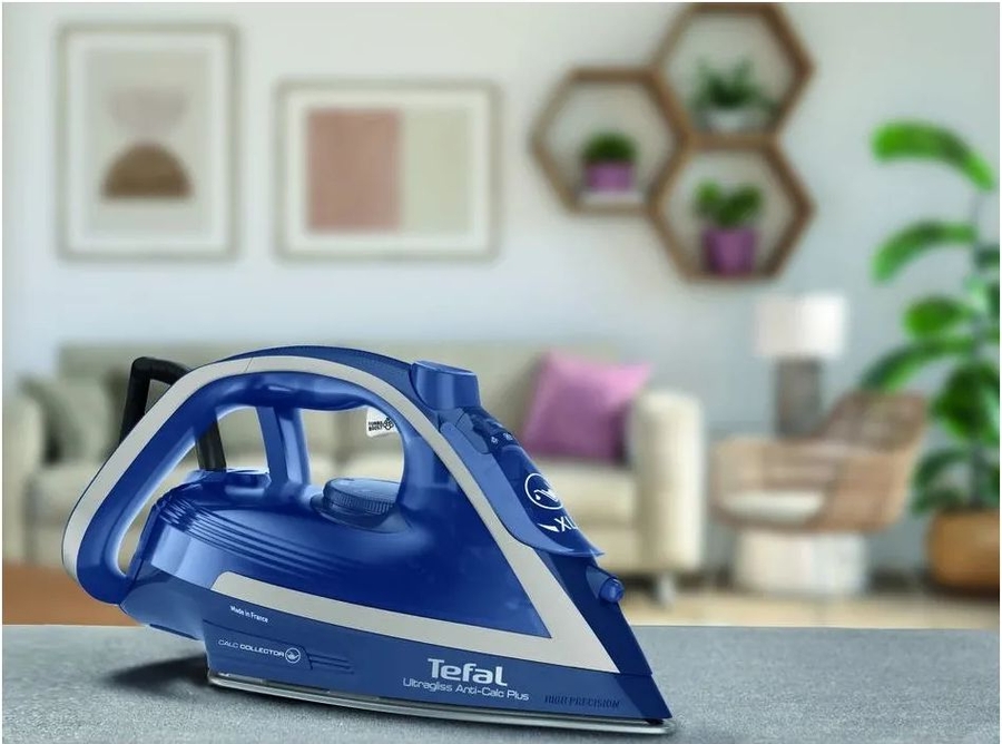 Tefal FV6830 Ultragliss Anti-Calc Plus Stoomstrijkijzer  7