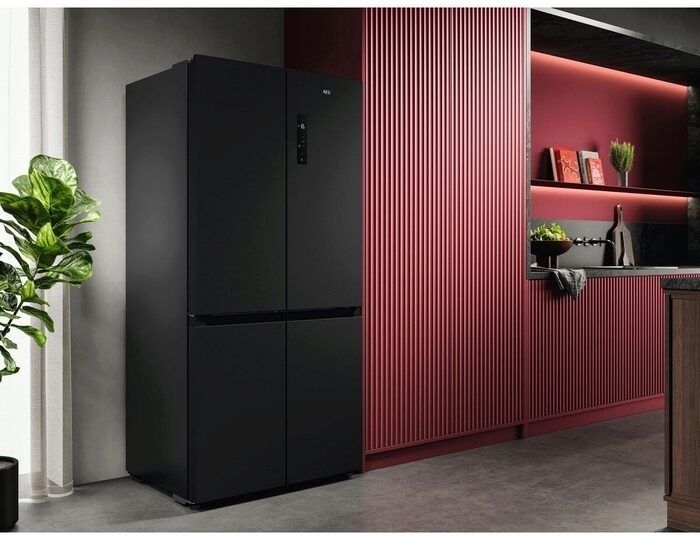 AEG OM7MR601DB 6000 TwinTech Koel-vriescombinatie  2