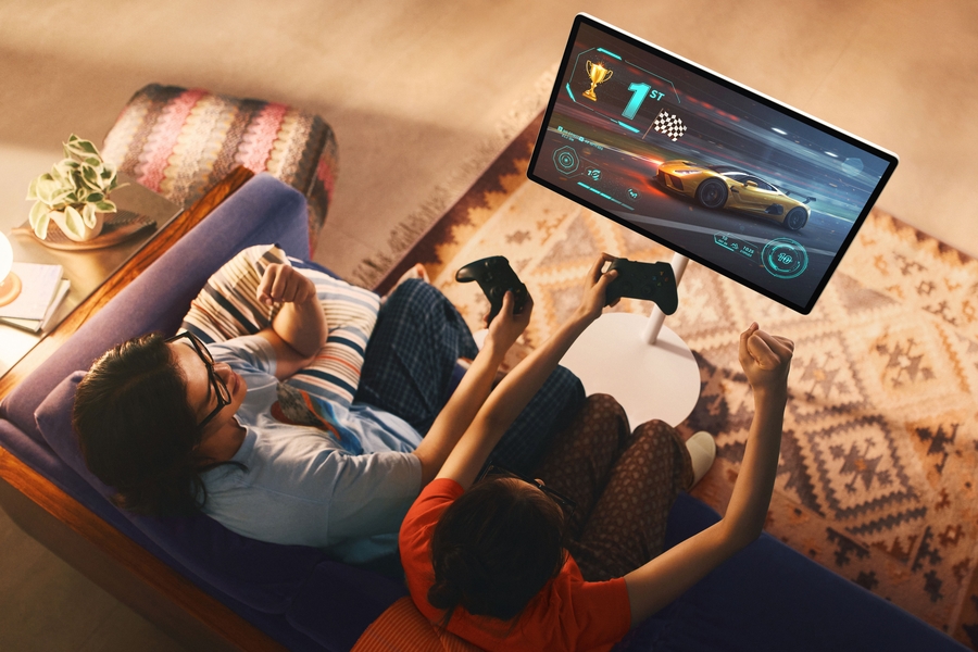 Samsung UE27LSM7FAXXXE – 27 inch Full HD Smart Monitor 7