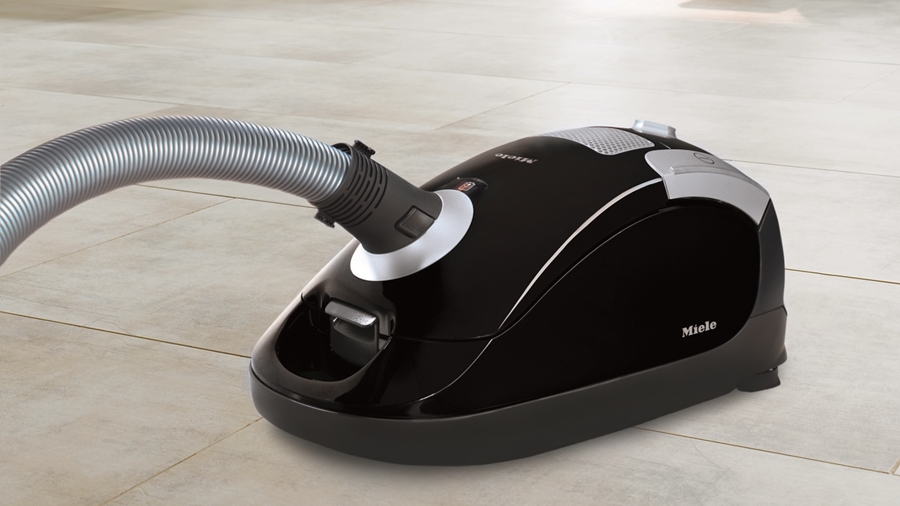 Miele Compact C1 Young Style PowerLine stofzuiger met zak kopen? EP.nl