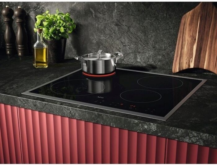 AEG TN64RA00XB 300 Radiant Hob Keramische Kookplaat 3