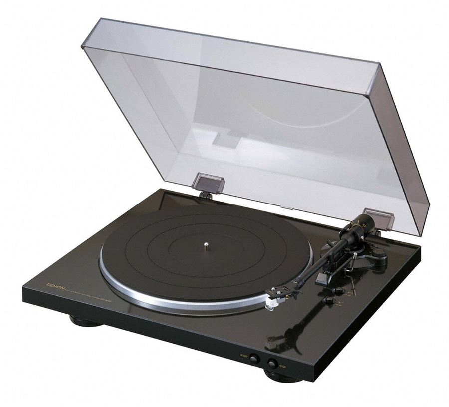 Denon DP-300 F platenspeler 1